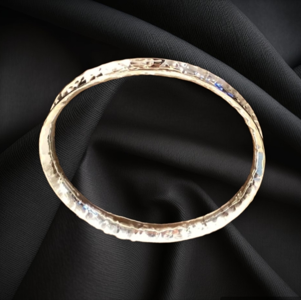 Hammered Concave 925 Bangle - Picture 2 of 8
